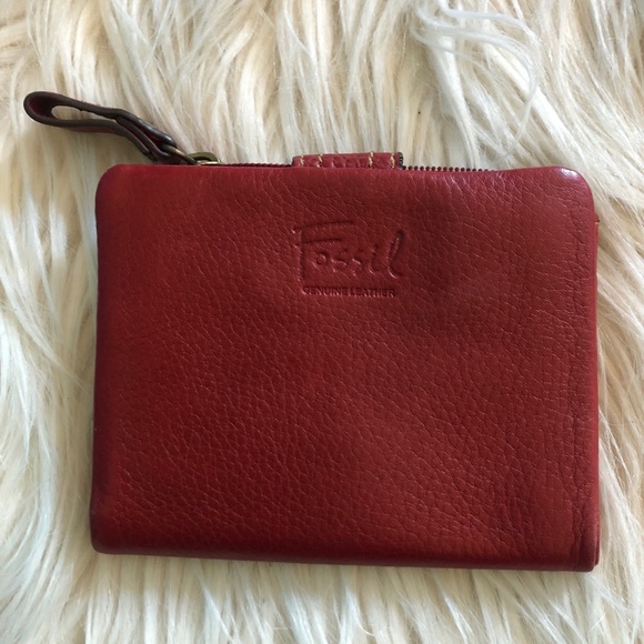 Fossil Leather Wallet - Picture 2 of 5